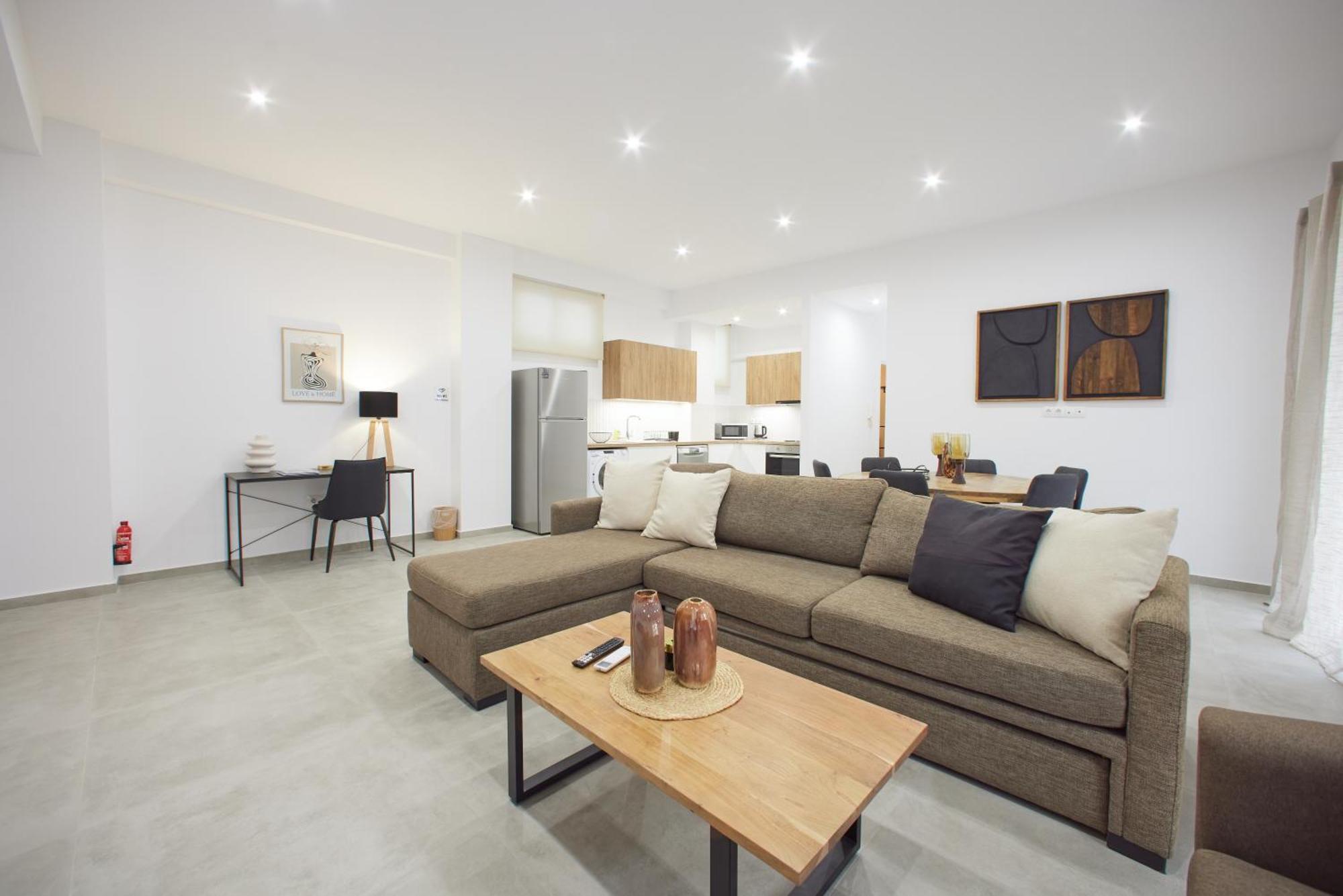 Appartamento Aris Kallithea- Big & Bright 3 Bedroom *